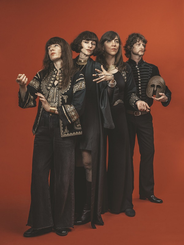 2025-09-22-gloria à l'ubu.jpg