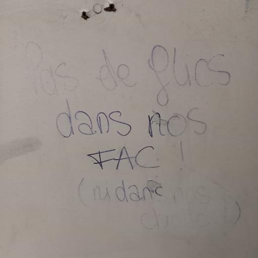 Pas de flics dans nos facs