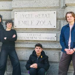 Collège Emile Zola - L'age de la tortue - L'encyclopédie du collège - Classe de 4e1