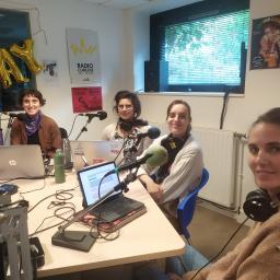 Carte violette au collectif Nous toutes 35 avant la journée internationale de lutte contre les violences faites aux femmes